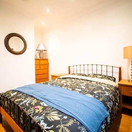Stay With Serena Homes , One Bedroom Apartment Purley Buitenkant foto