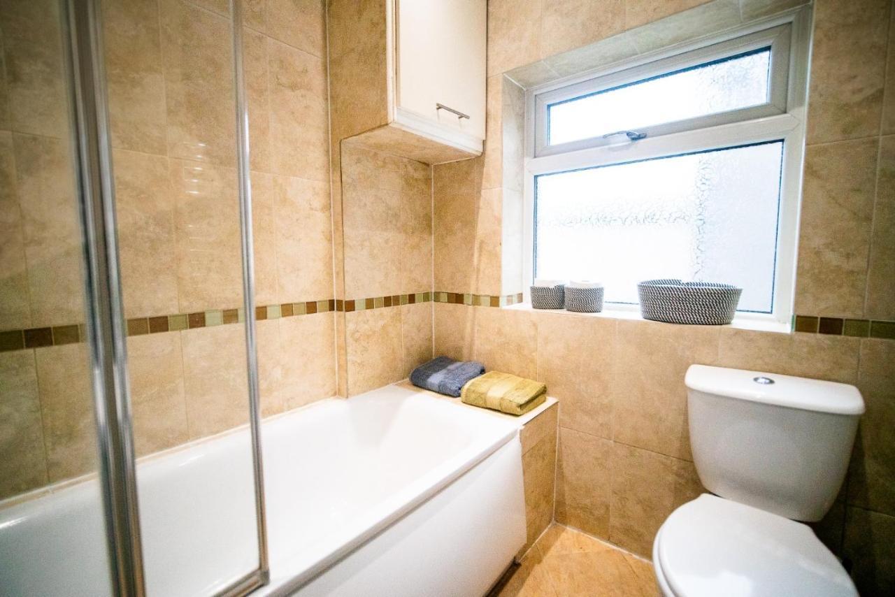 Stay With Serena Homes , One Bedroom Apartment Purley Buitenkant foto