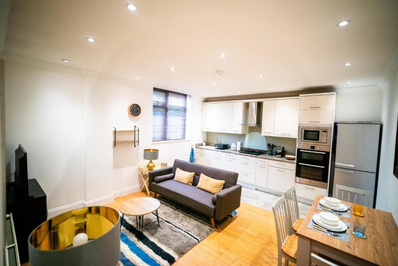 Stay With Serena Homes , One Bedroom Apartment Purley Buitenkant foto